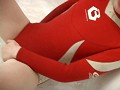 Masturbates in Wet Suit 画像3