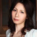 mom0189 Minako