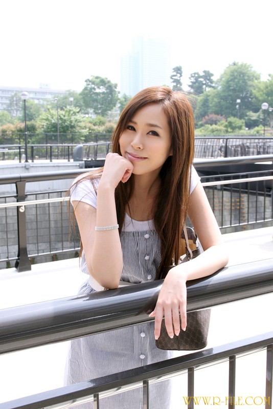 REALF-190 Part 1 - 30 minutes