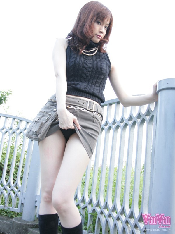 VINVIN-015 第 3 部分 - 68 分钟