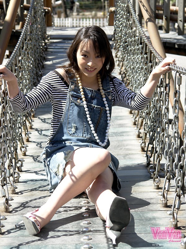 VINVIN-061 Part 1 - 30 minutes