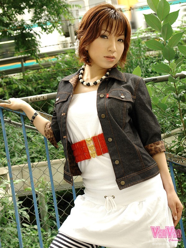 VINVIN-090 パート 4 - 66 分