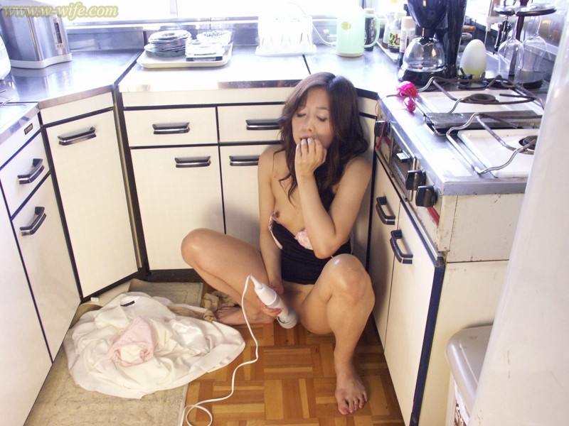 WW-032 Part 4 - 99 minutes