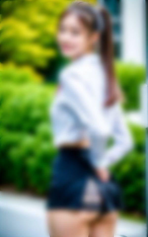 サンプル画像3:【パンチラ】制服×パンチラ×ポニーテール〜シコシコ261発〜(美熟女LAB) [d_357803]