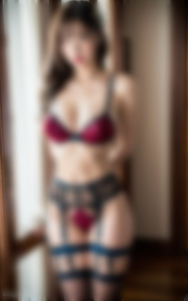 サンプル画像2:【ガーターベルト】エッチな下着で夫とSEXしたい若妻198人(近親美女クラブ) [d_363506]