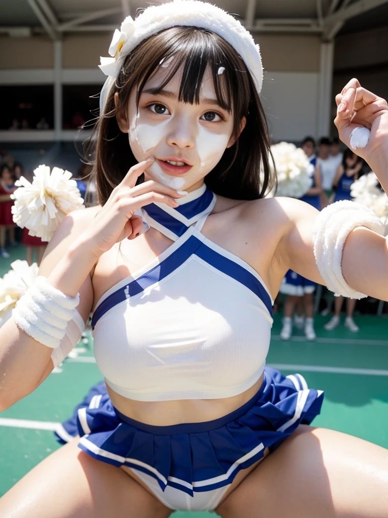 サンプル画像2:顔にクリーム塗りながら、ケーキを食べる女性たち(ガールB) [d_374466]