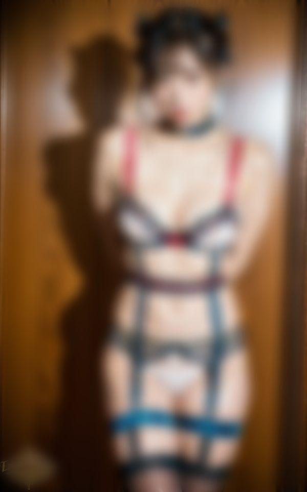 サンプル画像1:ガーター＆下着マニア必見〜289人〜(美熟女フェチ部) [d_391476]