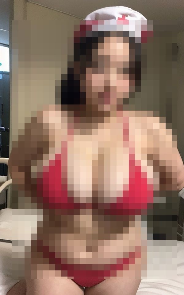 サンプル画像1:いつも控えめな美人看護師だけど2人だけだと逆に食われてしまう(OMOCYA) [d_401192]