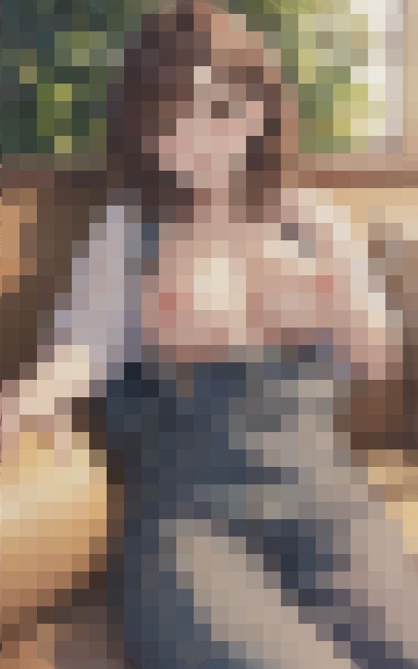 サンプル画像2:オーバーオールのセクシー美女(スタジオF) [d_401684]