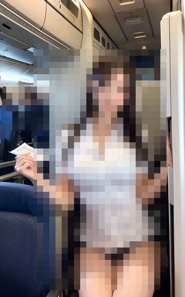 サンプル画像6:美人なお姉さんを口説き一緒にトイレにトイレについてきてもらった(CHANCHAN) [d_404058]