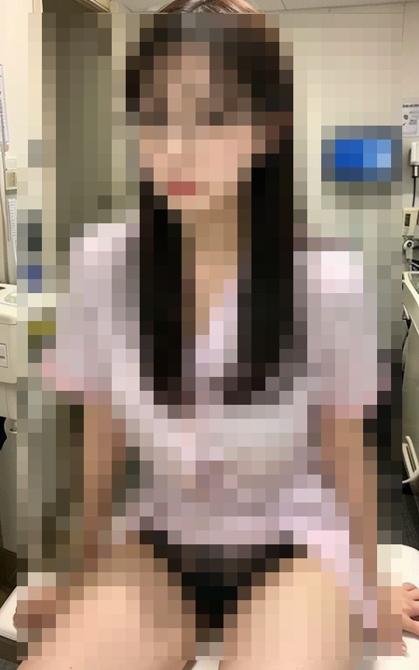 サンプル画像5:メスになった看護師は一晩中誰か相手を探している(ESHIー) [d_408364]