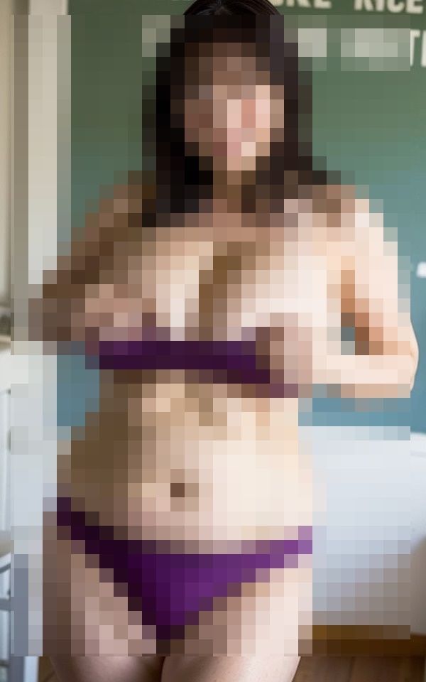 サンプル画像3:最近仲良くなり可愛がって貰ってるお母様が旦那とのレスを発散しにきた(may) [d_413397]