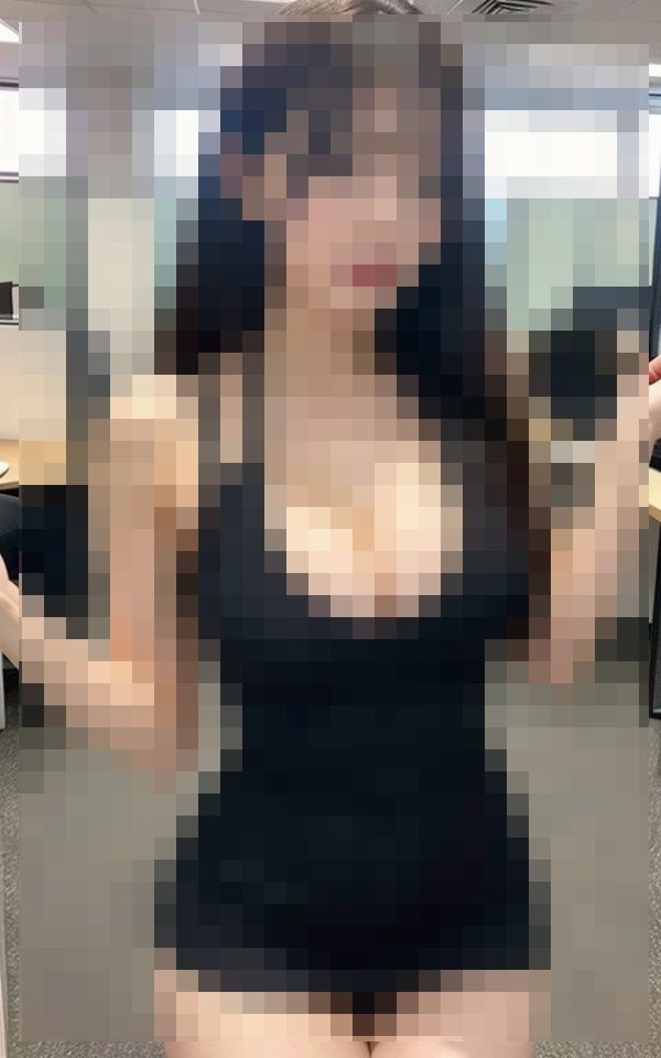 会社の美人上司と仕事終わりにオフィスで誰からも気づかれないように関係を持ったのサンプル画像 6