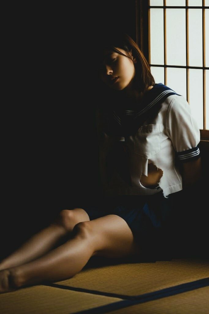 サンプル画像1:監禁・拘束(もう限界) [d_527203]