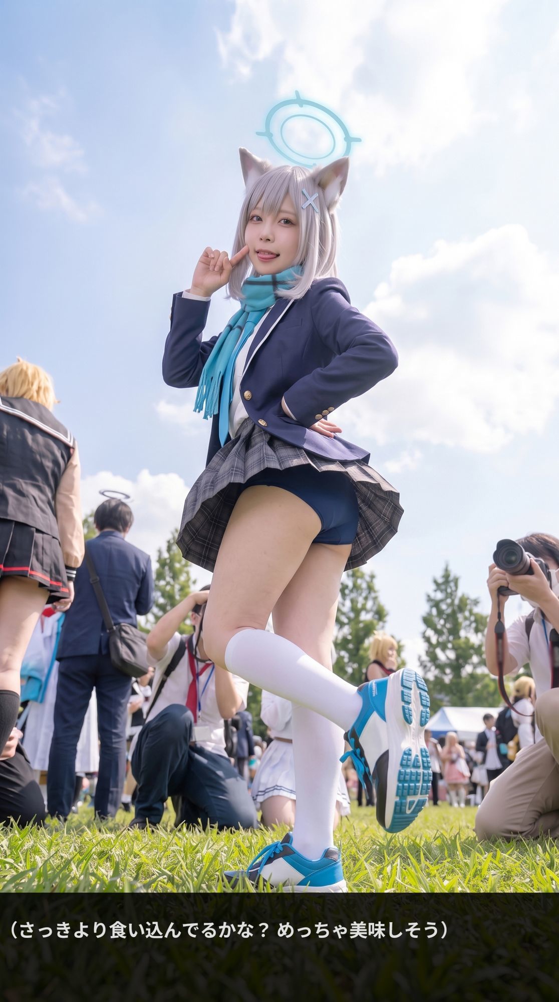 【前編】隙だらけな銀髪コスプレイヤーのパンチラ・ブラチラをカメコ視点で撮りまくる!【デジタルコミック風/AI写真集】のサンプル画像 6