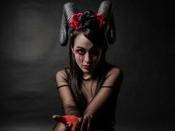 ミニスカ刑事は悪魔の娘 〜処女を奪われたデビルガール、絶望の凌●から完全覚醒して世界を救う〜 (dcomic)