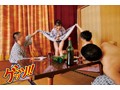僕の妻（3児の母）が、パート先の飲み会で泥●。イタすぎる全裸宴会芸を披露して失笑された挙句、若者チ●ポをおねだりして輪●中出しされまくり。…悔しいのでそのままAV発売お願いします。 サンプル画像16