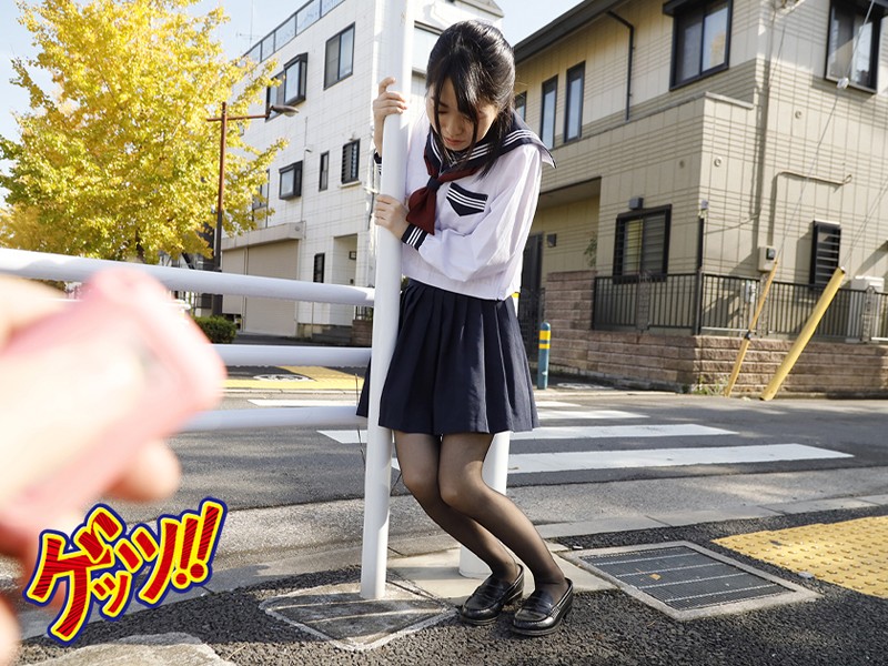 学校帰りの黒ストJ系に「リモバイ」を着けたまま帰宅する過激ミッションに挑戦してもらったところ… 5