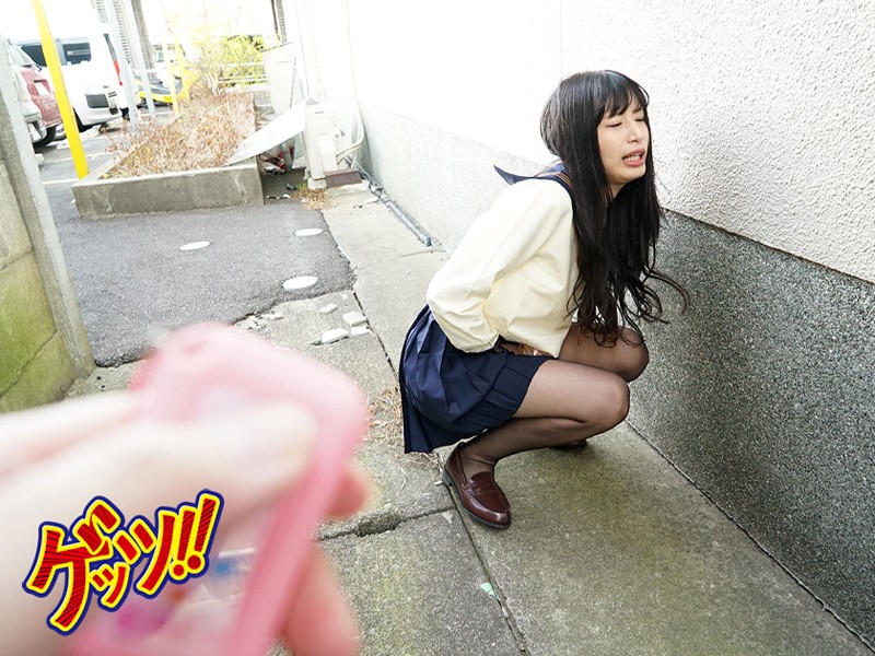 学校帰りの黒ストJ系に「リモバイ」を着けたまま帰宅する過激ミッションに挑戦してもらったところ… 8