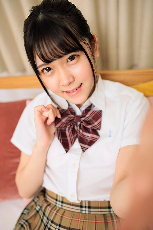 「一緒にいっぱ~い気持ちいいことしよっ」 エッチでかわいいつるつるパイパン女の子限定!自画撮り投稿オナニー40人4時間 3枚目
