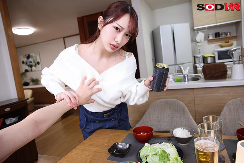 【VR】【8K】息子の嫁は俺(義父)に対し冷たいがセックスはさせてくれます。ただし無反応で無関心です。 弥生みづき 10枚目