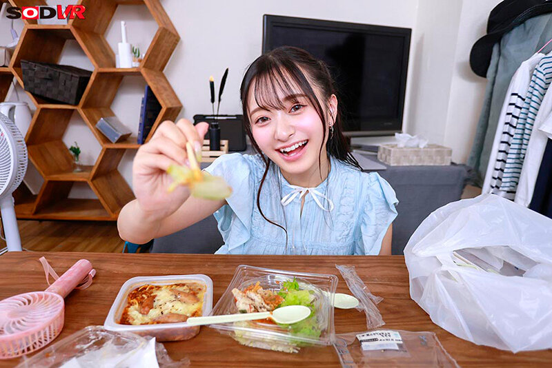 【VR】【8K】夏休み、バイトも授業もない。大好きな君と時間も忘れてだらだらSEXするだけの日。花守夏歩 2枚目