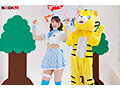 【VR】【8K】（追跡視点）うたのおねえさんの楽屋に潜入して強●VR 夏目響
