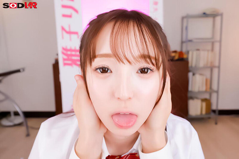【VR】【8K】人間がドールに？！注文したら委員長は突如消えて、箱入りドールとして家に届いた 雅子りな
