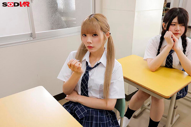 【VR】【8K】舞台『裸の女王様』主演:美澄玲衣 ウチのクラスの出し物は、生意気一軍女子の理解らせストリップ劇 画像4