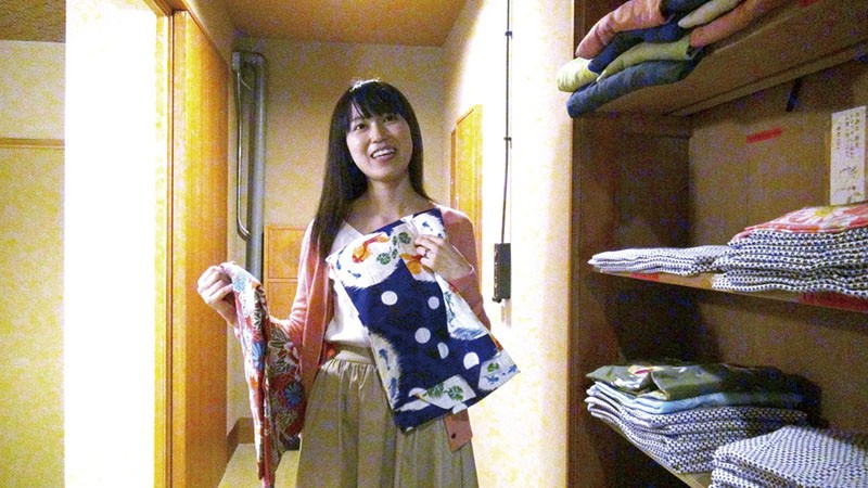 人妻湯恋旅行109 画像11