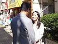 熟妻 離婚して地元に戻っていた昔好きだった同級生と街で偶然出会い… 妻が町内会旅行でいないので子供の面倒を見に来てくれた妻の姉とやりまくった三日間