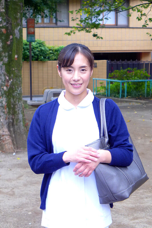 欲情する熟女 糸引く人妻 選りすぐり12人4時間 「早く奥まで突いてー!」 画像9