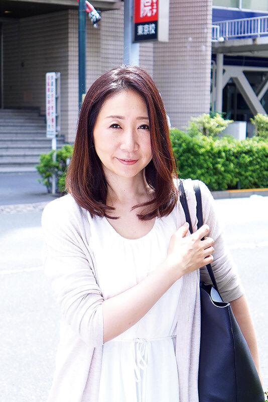 ヤリたい熟女 恥じらう人妻 選りすぐり12人4時間 「欲しかったの―!」 画像13