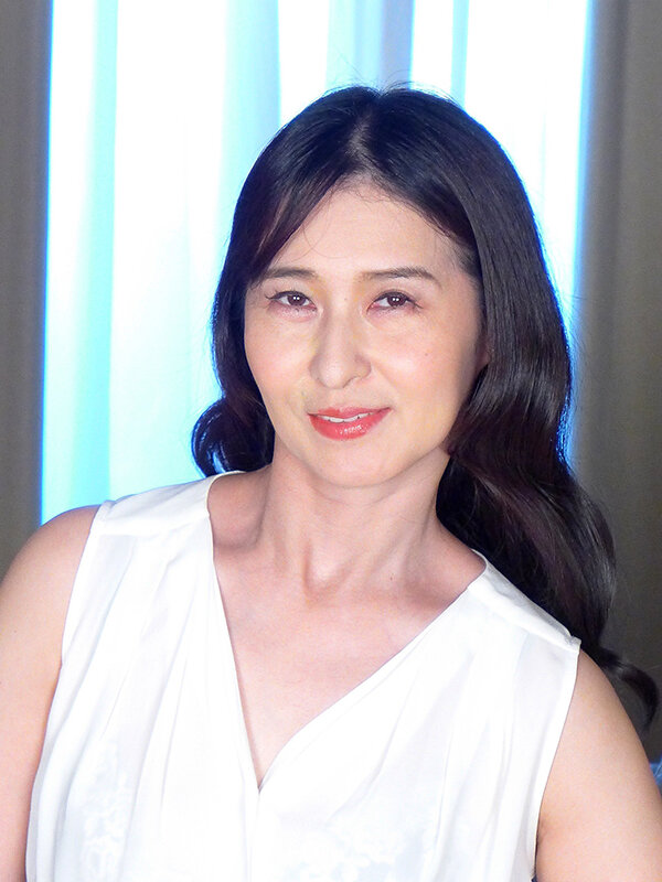 巨根で乱れる熟妻 エロドラマ 6人4時間 「そんなに嗅いじゃダメ〜!」 画像5