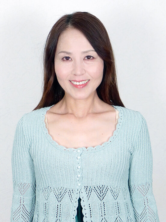 熟妻ドラマ 娘を奪われた腹いせに彼氏の母親に仕返しする父親 男日照りの五十路熟女は近所のダンナを家に連れ込み… 画像9