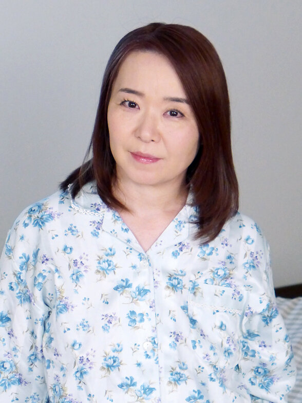 熟妻 愛の情交 熟女好きの中年ドクターは訪問診療でボッキしてしまい… 夫と仲が悪くなっていく妻 その事を義理の兄に打ち明けると… サンプル画像 3