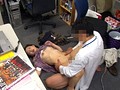 人妻パートタイマーに生中出し 弱みにつけこむ男達 【声を出せない】 - FANZA版サンプル画像