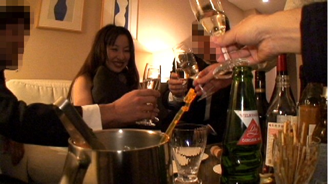 DSUI-042 Bagian 1 - 30 minit