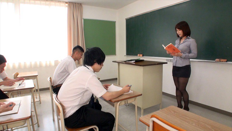 XRW-581 第 1 部分 - 30 分钟