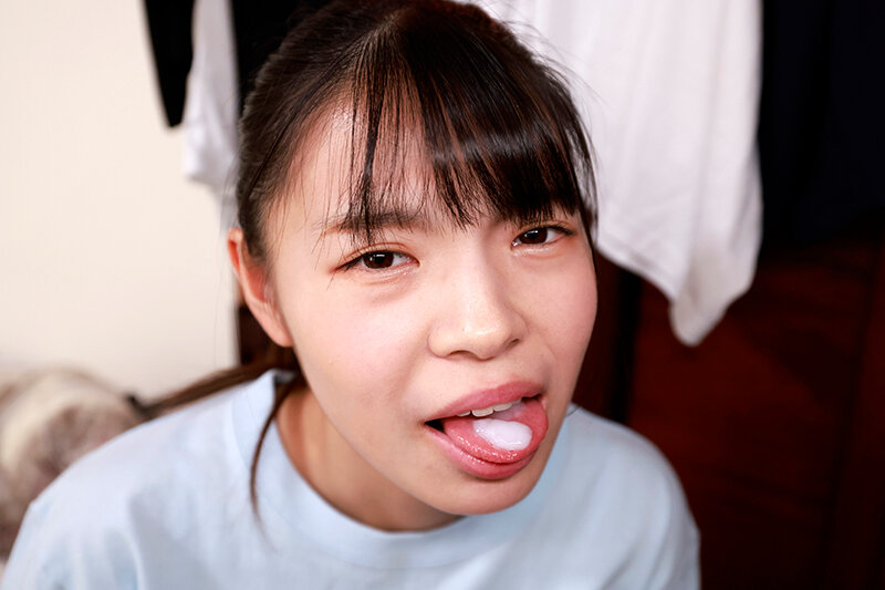 チンポを舐めるのが大好きだけど精子が超〜苦手な僕の彼女 画像4