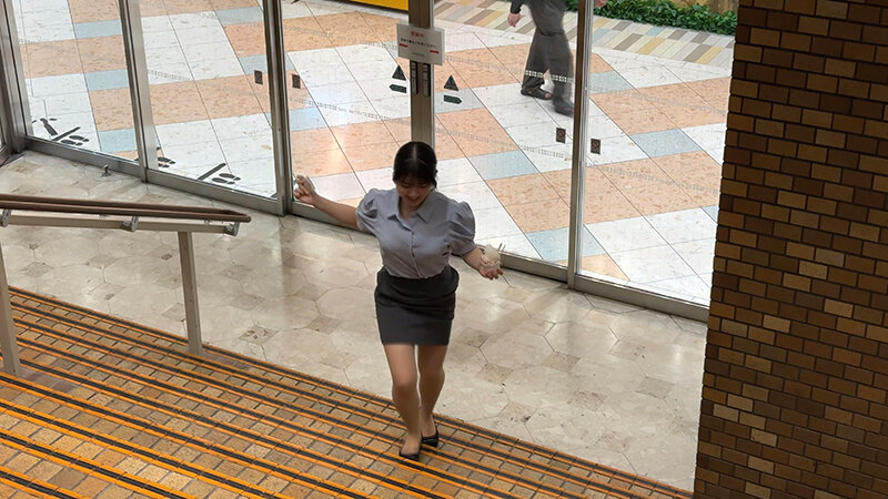 【推しの後輩】 常に笑顔のあざと系女子 後輩OLのSEX動画公開します 真白ふわり 画像14