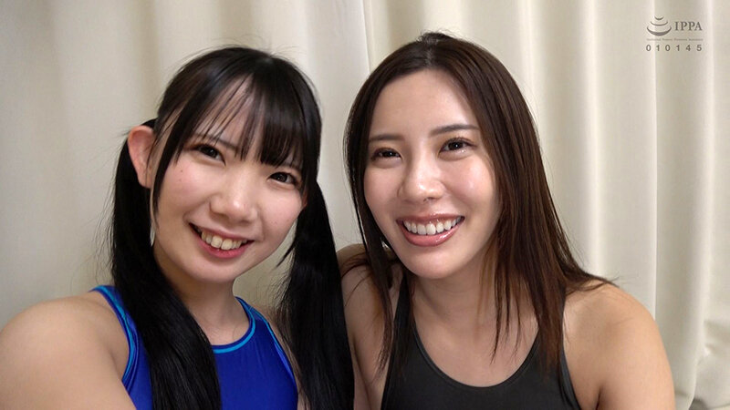 南日菜乃×水端あさみ 姉御の個撮 神レズ競泳水着 女が自らカメラを持ち可愛い女子の水着姿をじっとり撮影！親父の個撮ゆずりのハミ毛、ジョリワキ等のフェチ接写はもちろん女に撮られる恥ずかしい放尿やローション密着やレズSEXを完全着衣で楽しむレズハメ撮りAV サンプル画像 13