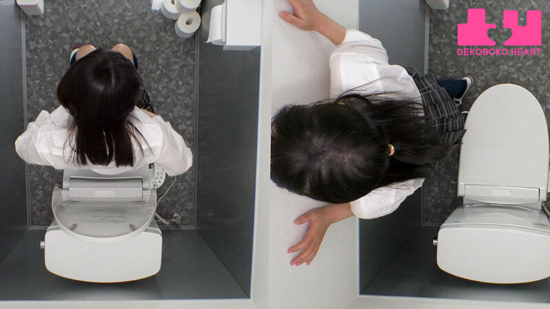 クラスで一番美人なマドンナのパンチラが撮れちゃった!?パンツ写真をオカズにマンズリしていたらバレちゃったけど相互オナニーで好きが溢れて校内レズに発展した 松井日奈子 泉りおん 画像6