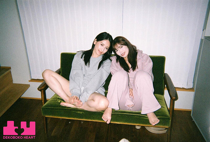 もしも2人が交際したら…好きが溢れる1日になりました。 一緒にゴハン作ってシャワー浴びて朝まで抱き合って初めてのお泊りおうちデート 紗々原ゆり 美園和花 画像1