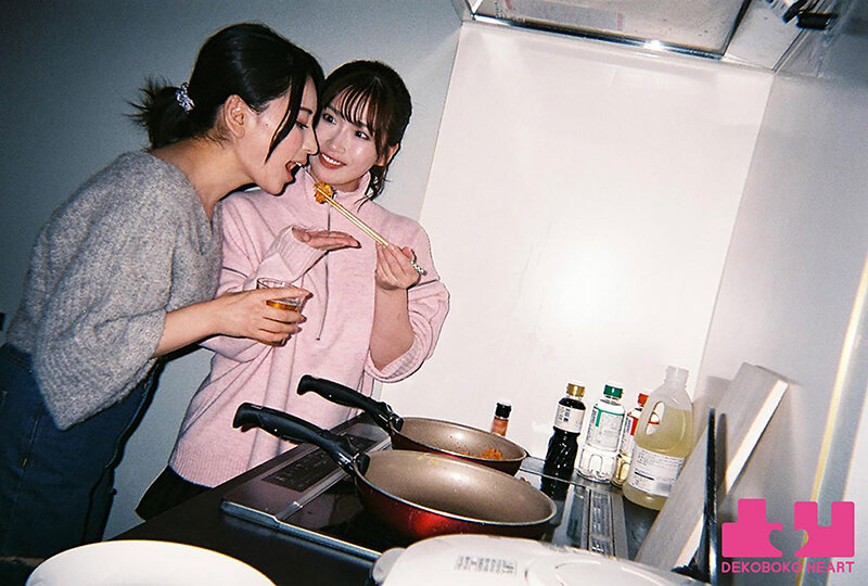 もしも2人が交際したら…好きが溢れる1日になりました。 一緒にゴハン作ってシャワー浴びて朝まで抱き合って初めてのお泊りおうちデート 紗々原ゆり 美園和花 画像10