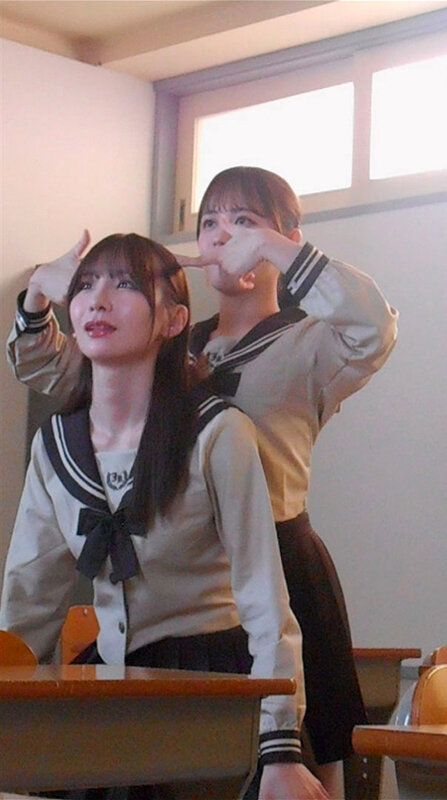 学生時代に好きが溢れ過ぎた一方通行なレズで離れた2人の気持ちは大人になって再会しあの頃の想いをもう一度伝えキスをして好きを感じ合った Nia 小野寺舞 画像19
