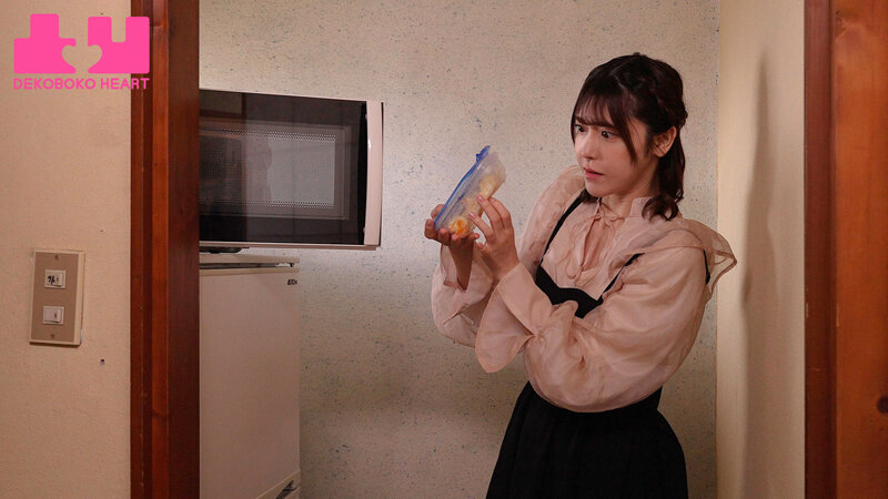 美少女ドジっ子隣人ストーカーちゃん のぞき穴ベロキス大作戦! 皆瀬あかり 水川潤 画像4