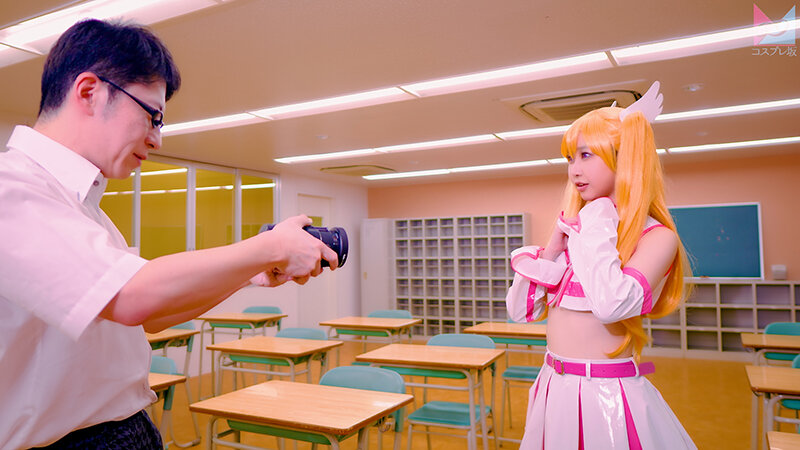 2.5次元の淫欲「私、コスプレセックスが趣味なんです!」奇跡のツルペタ美マンパイパン美少女がコスプレ研究サークルの先輩をオナニー見せで誘惑して念願のコスハメ撮りをしてもらって大量潮吹きしちゃう物語♪ 天美めあ 8枚目
