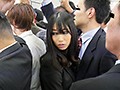 「満員電車で周りを無意識に挑発する美尻女はタイトスカートにぶっかけられ発情するまで何発？」VOL.1 サンプル画像12
