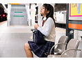最終電車で痴女とまさかの2人きり!J○Ver向かいの座席でパンチラしてくる小悪魔女子○生の誘惑で勃起したらヤられた VOL.5 サンプル画像4